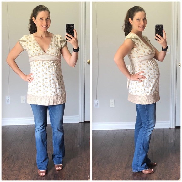 ⭕️DONATED 1/14/20 Floral v-neck top - Picture 8 of 8